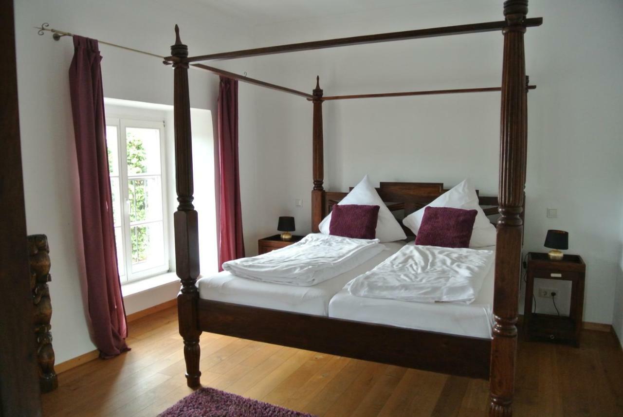 Gaestehaus Sektstuuf St. Laurentius Leiwen Esterno foto